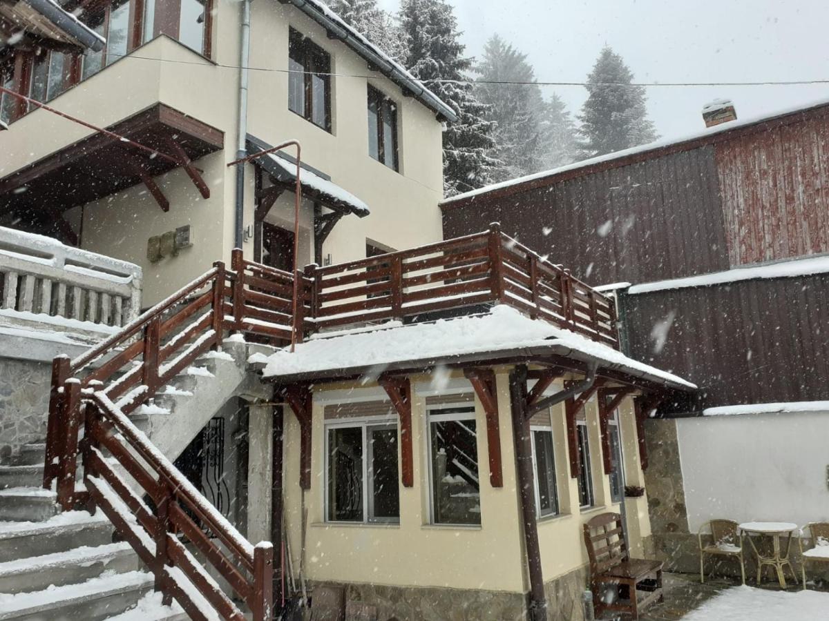 Old Bakery House Apartman Sinaia Kültér fotó